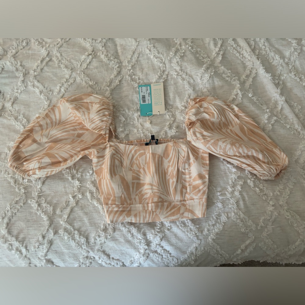 Shore top, Selling brand new!!!